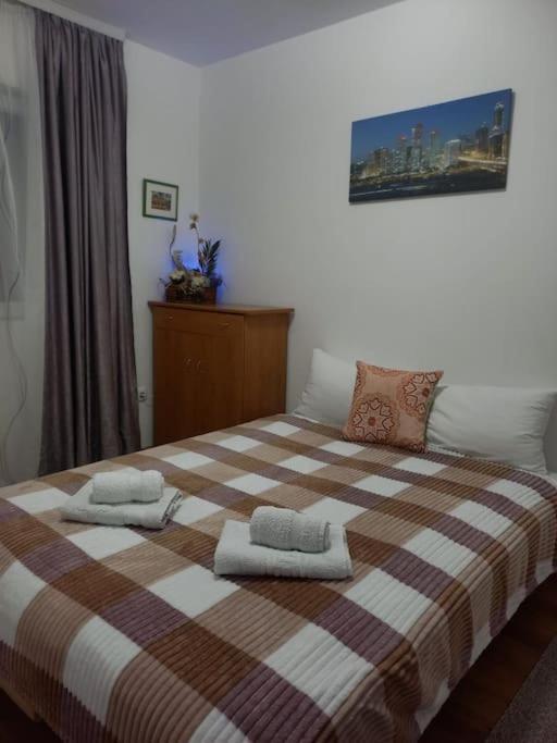 2Br Airport Accommodation W/Free Private Parking Ledine Zewnętrze zdjęcie
